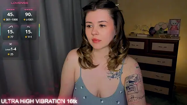 cutie mili online show from April 11, 12:20 pm