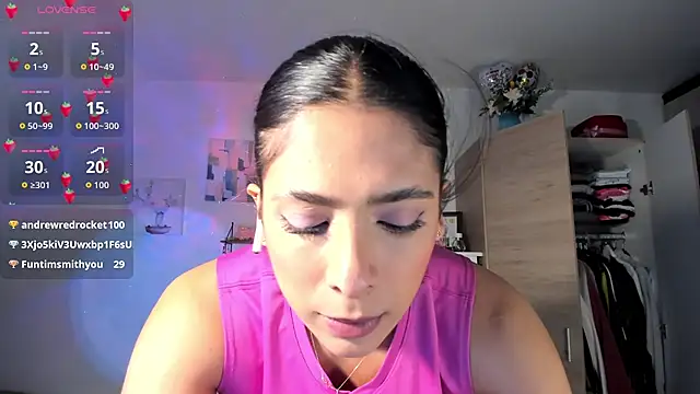 Snapshot of VeronikaOlsen chatting on September 26, 4:15 pm VeronikaOlsen online show from September 26, 4:15 pm