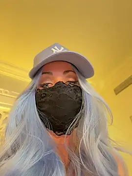 xxbabyxgiiirlxx online show from May 26, 3:22 pm