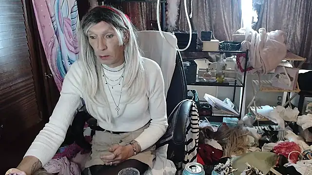 Ombeline1 online show from October 19, 12:07 pm