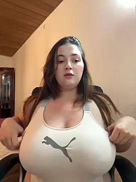 Kamilla Loop online show from September 17, 8:18 pm