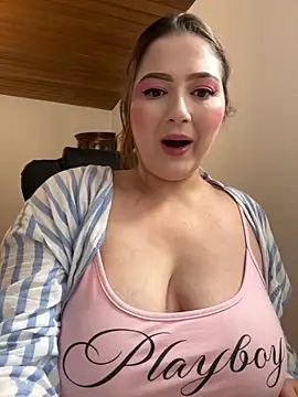 Kamilla Loop online show from October 1, 8:58 pm