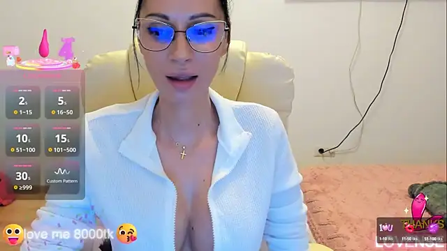 kissnicol32 online show from September 28, 4:56 pm