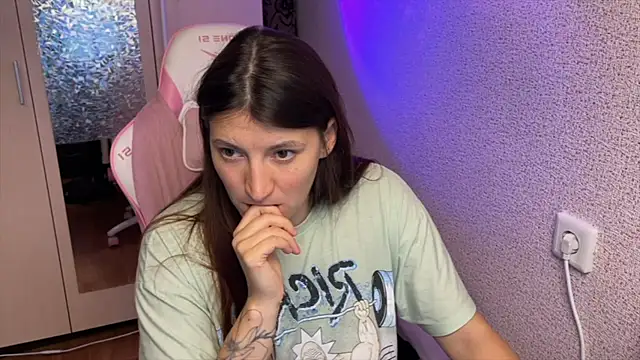 Katrin  kiss online show from April 22, 3:31 pm