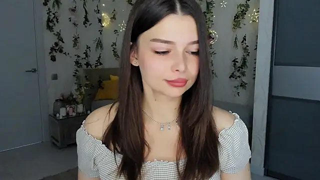 ContinentOfTranquility online show from November 30, 1:21 am