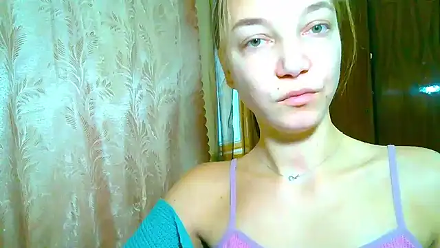 EmillyPlay online show from November 20, 6:47 am