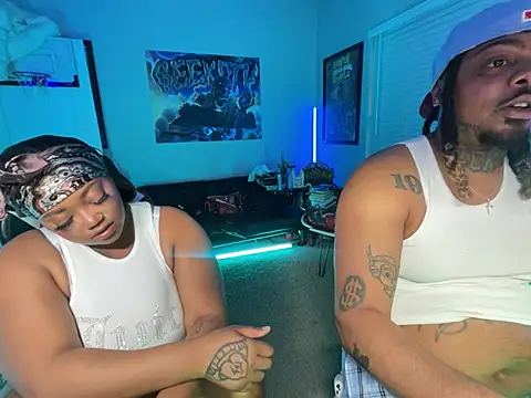 4EVAGLACIERS online show from April 18, 5:21 am