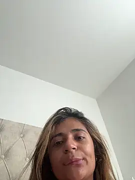 pamell col online show from November 13, 1:43 pm