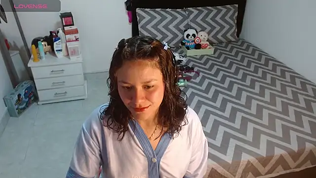 soniafuckboobs online show from October 28, 12:33 pm