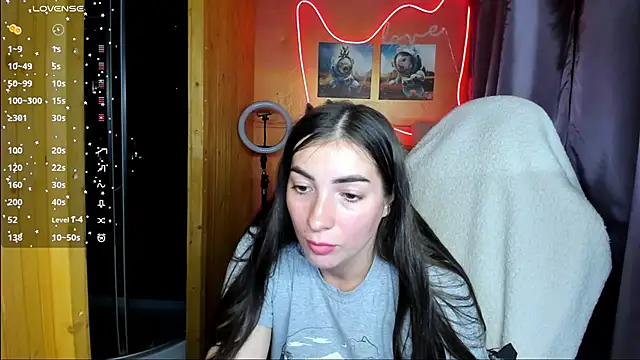 Fiery Brunette  online show from September 13, 5:37 am