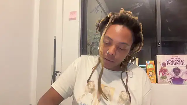 ChocolateCakeQueen online show from September 26, 12:19 am