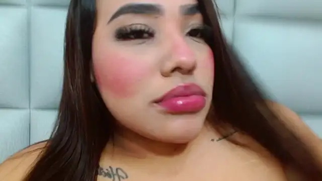 Snapshot of emily_brontee_ chatting on September 9, 1:33 pm emily brontee online show from September 9, 1:33 pm