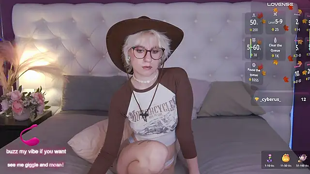  Moonlight t online show from October 20, 10:18 am