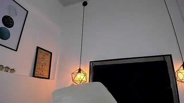 amysc online show from April 2, 1:41 pm