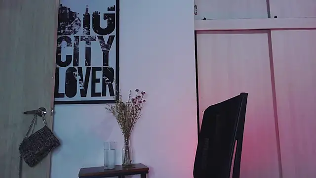 purple em69 online show from September 27, 7:37 am