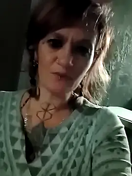 renegade vyxxen online show from November 24, 4:25 am