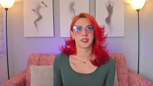 Juliana Saenzz online show from September 16, 1:19 pm