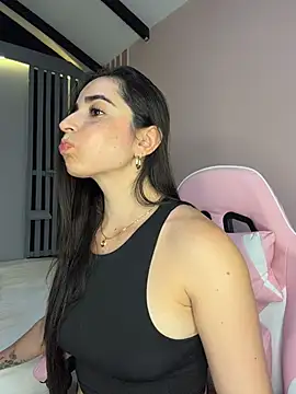Vicky-Andrade online show from June 2, 1:39 am