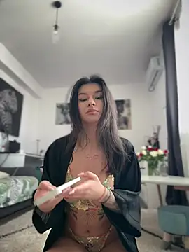 Wet Aarya  online show from February 3, 1:05 pm