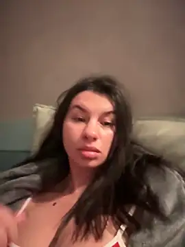 Wet Aarya  online show from October 4, 5:06 pm