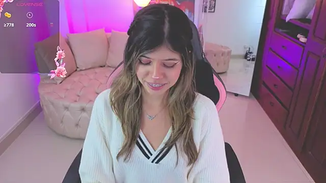 NATAASHA    online show from November 17, 3:18 am