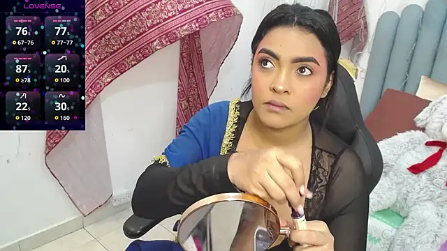 lakshmiraniii online show from November 24, 11:45 am