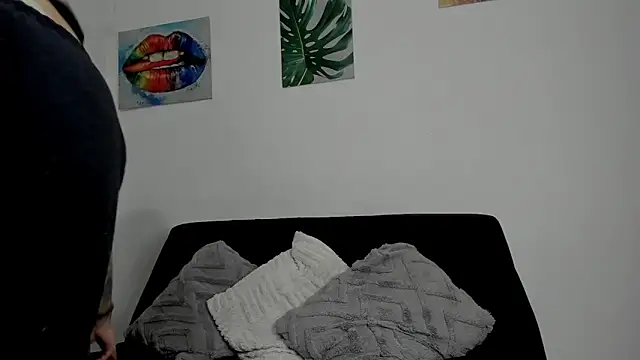 Snapshot of kassandra_james chatting on September 8, 7:02 pm kassandra james online show from September 8, 7:02 pm