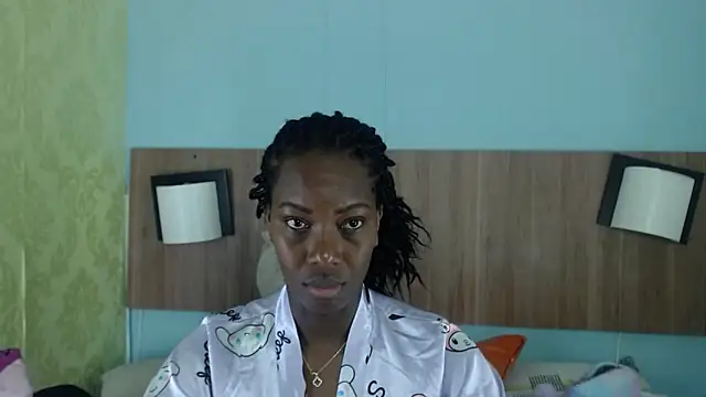 Snapshot of Sara_Marks chatting on September 15, 11:40 am Sara Marks online show from September 15, 11:40 am