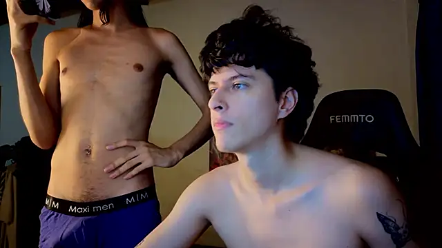 Snapshot of angelitofemboy chatting on September 12, 11:23 pm angelitofemboy online show from September 12, 11:23 pm