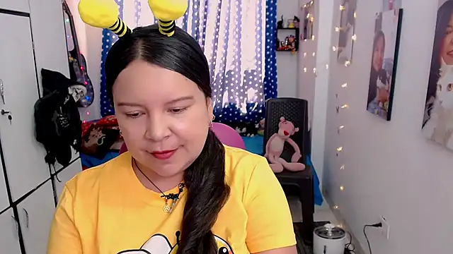 claryssa  online show from November 1, 6:12 pm