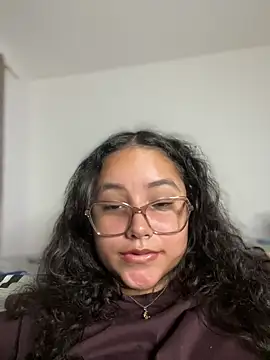 CurlyGirl 1 online show from January 7, 3:10 am