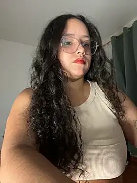Snapshot of CurlyGirl_1 chatting on September 22, 11:47 pm CurlyGirl 1 online show from September 22, 11:47 pm