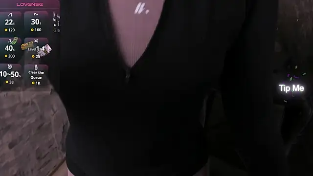 NicolRoss  online show from November 5, 5:18 pm