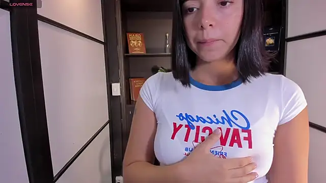 NicolRoss  online show from September 25, 1:10 pm