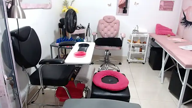 titsbiglovers online show from October 3, 1:54 am