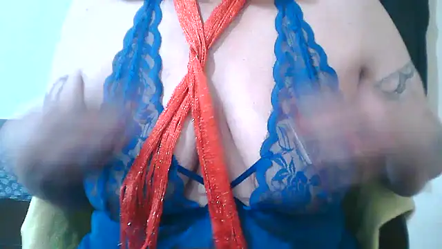 Hotsereia online show from May 8, 2:04 am