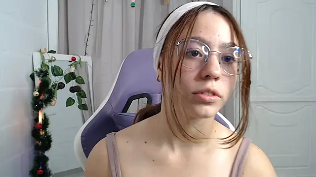 BlairVicent online show from December 17, 4:55 pm