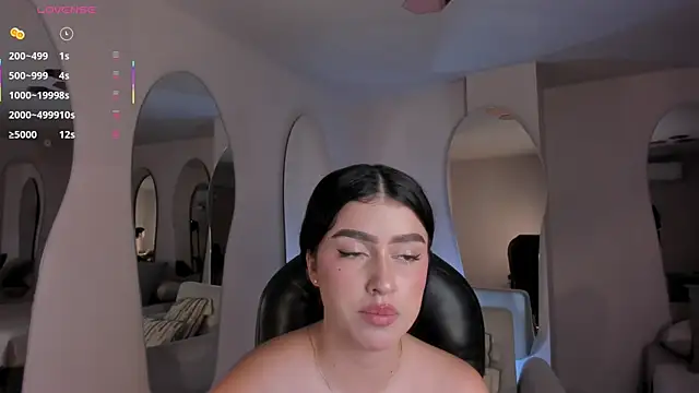 PaulinaSantos  online show from July 5, 5:40 pm