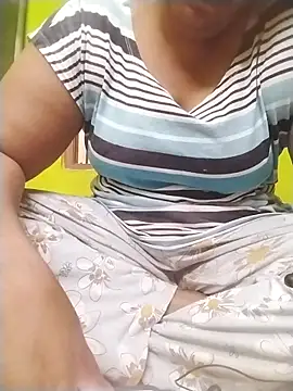 Tamilpriya47 online show from October 4, 5:28 pm