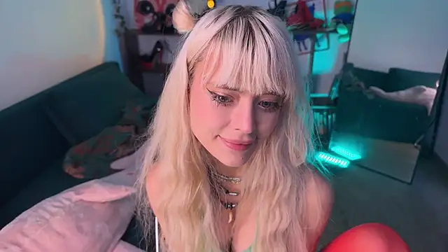 Snapshot of Eerectioneering chatting on September 27, 10:55 am Eerectioneering online show from September 27, 10:55 am