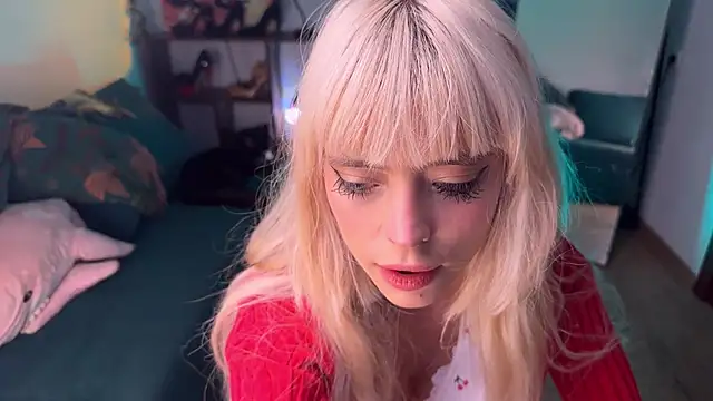 Snapshot of Eerectioneering chatting on September 14, 3:10 pm Eerectioneering online show from September 14, 3:10 pm