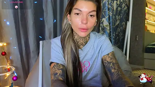 tattooedBabyy online show from January 12, 11:37 am