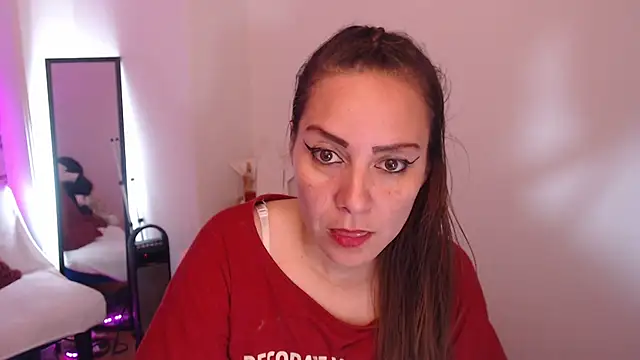 Snapshot of camila_delarosa chatting on September 24, 4:50 pm camila delarosa online show from September 24, 4:50 pm
