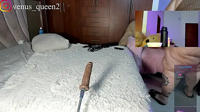 Venus queenn online show from October 2, 2:38 am