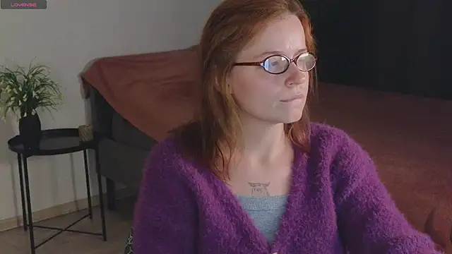 Snapshot of reb_luvng chatting on October 1, 2:11 pm reb luvng online show from October 1, 2:11 pm