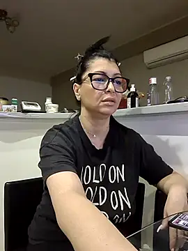 Milf Abigail online show from November 30, 3:00 am