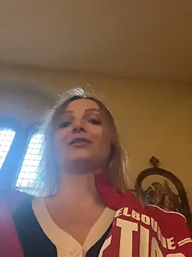 LadyTatiana Madam online show from December 16, 2:23 pm