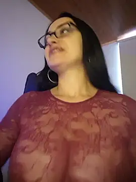 preetypeach online show from April 9, 9:09 pm