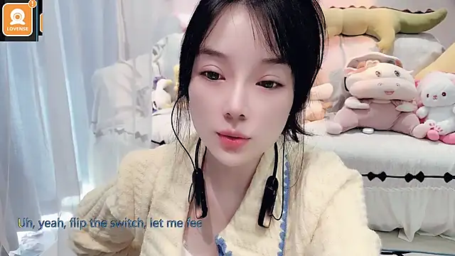 AKiKi711 online show from November 5, 4:40 am