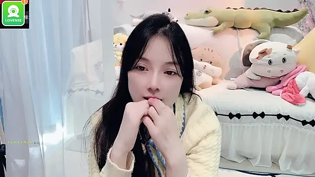 Snapshot of AKiKi711 chatting on October 18, 4:59 am AKiKi711 online show from October 18, 4:59 am